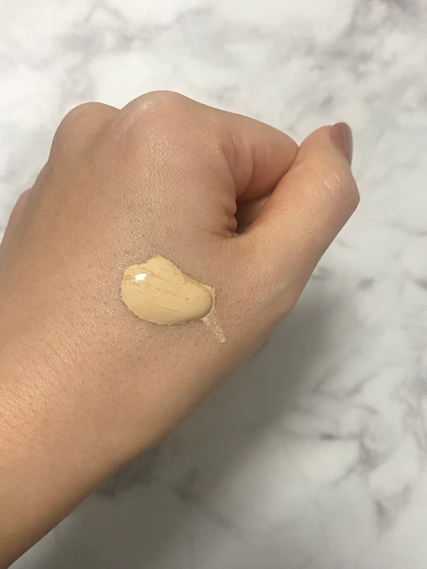 スキンレゾネートリキッドファンデーション