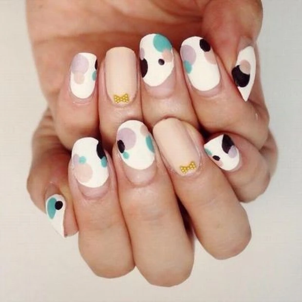 スモーキーマットな☆秋ドットネイル！【ギ☆のセルフネイル手本帖】