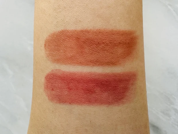 セザンヌのリップカラーシールド 06 ロゼベージュ、07 スイートローズのスウォッチ