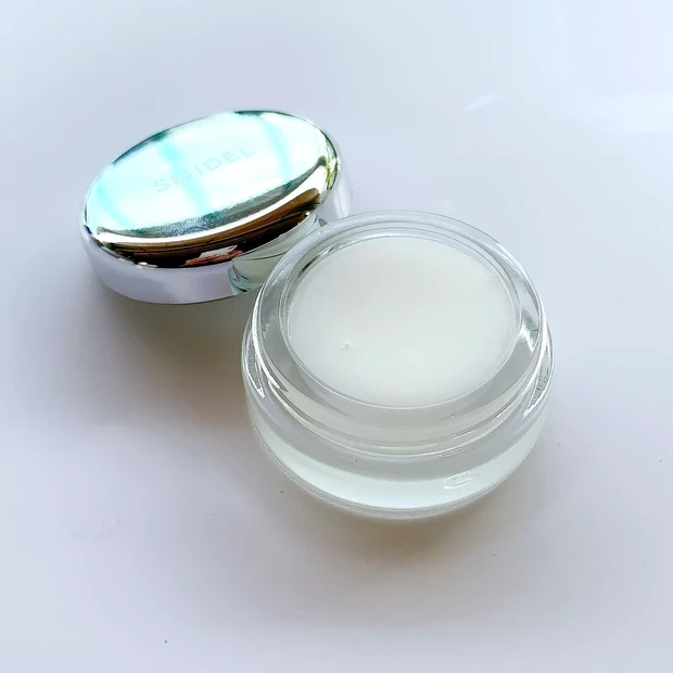 SNIDEL パフュームド ナイト リップ トリートメントの中身をチェック