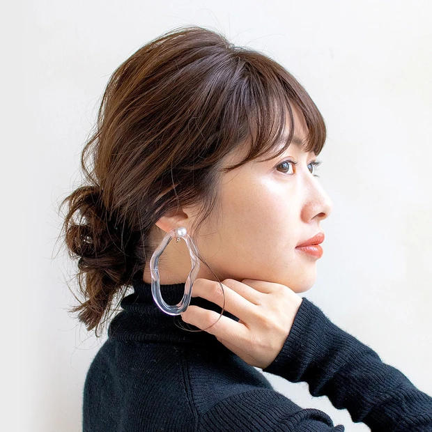 お団子ヘア ラフで簡単！大人カジュアルなお団子ヘア