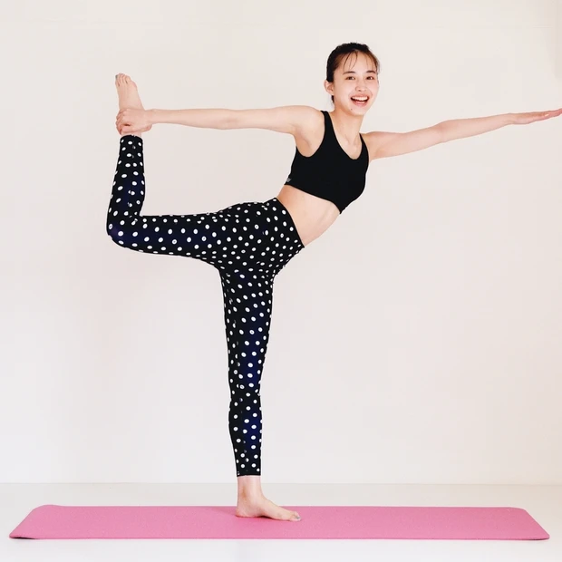 おうちエクササイズもお気に入りヨガウェアでモチベUP! あるとアガるプロ…