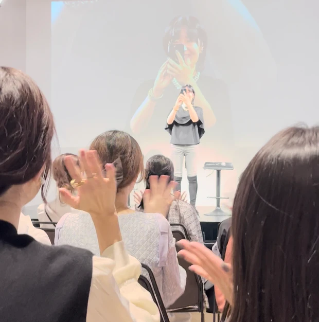 10月の MAQUIAサロンは全身保湿強化がテーマ！スペシャルゲスト石井美保さんの衣装に会場どよめき！_5