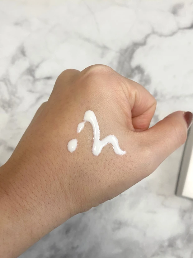 韓国コスメ luvum 日焼け止め