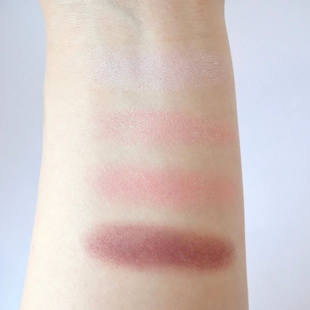 キャンメイク(CANMAKE)シルキースフレアイズ 11 ブロッサムシャワー スウォッチ