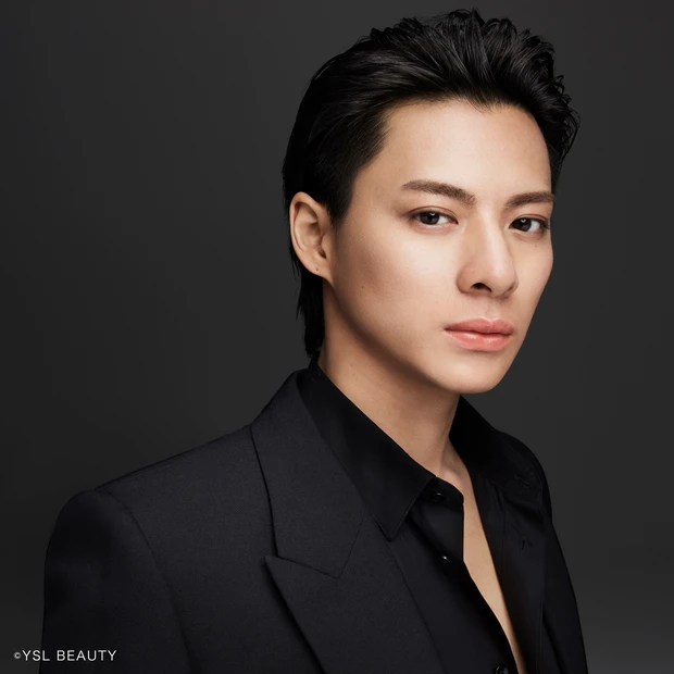 イブサンローラン　アイシャドウ　限定品・平野紫耀モデル 平野紫耀 YSL(イヴ・サンローラン)アイシャドウはどんな商品