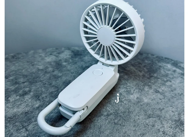 【インストラクターのポーチの中身】コレがあれば便利!猛暑の必需品は⁈愛用ポーチは【Her lip to BEAUTY × MAQUIA まんまるバニティポーチ】_9