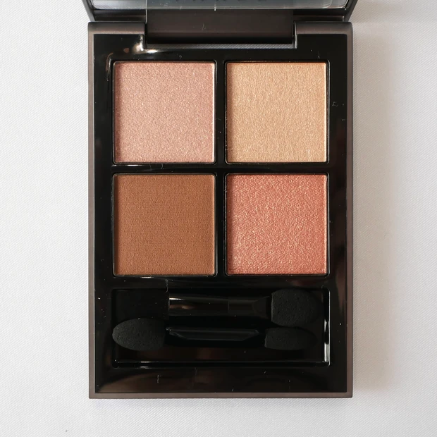 THREE スターゲージングアイシャドウクアッド 02 ANDROID DREAMS