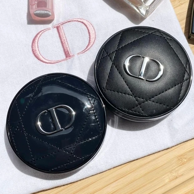 崩れたないならこれ！Diorコスメマニアの私がヘビロテしているベースメイクを紹介します✨大人気コンシーラーも。_1_1