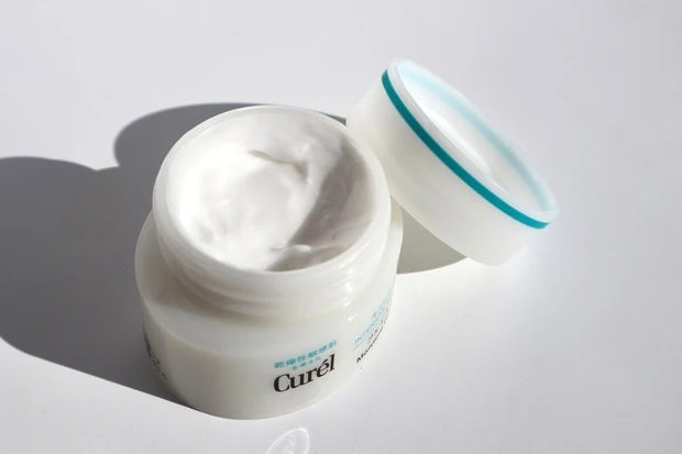 Curel 潤浸保湿フェイスクリーム