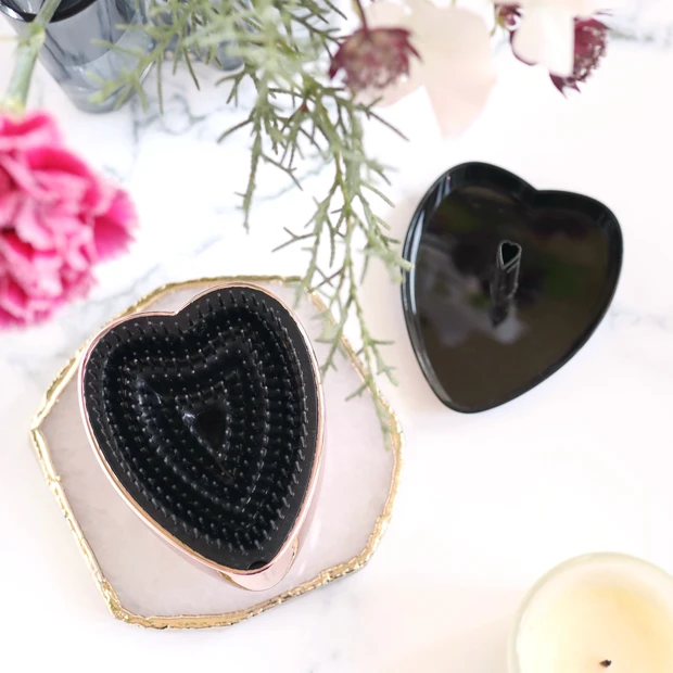 リファハートブラシ