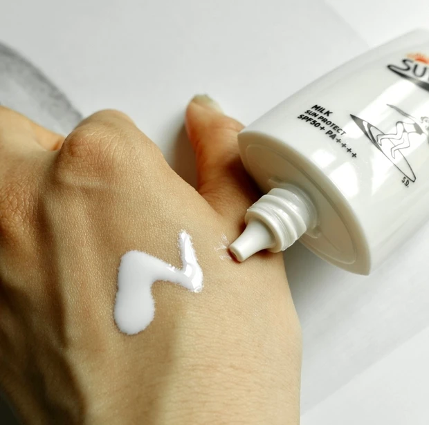 SURFER'S Diane(サーファーズダイアン) UVミルク　日焼け止め　ウォータープルーフ　紫外線対策　紫外線吸収剤フリー　石けんオフ