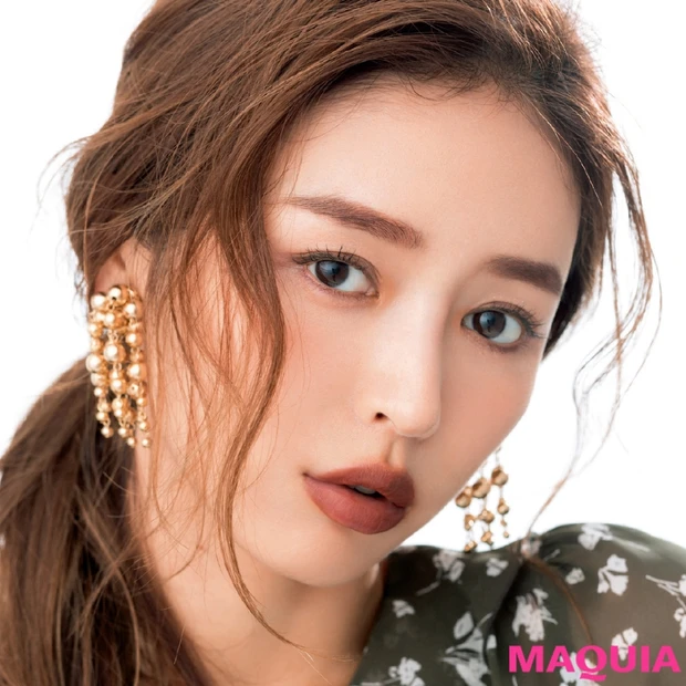 ブラウンリップのつけこなしテクを伝授! ボリューム唇さんに似合う塗り方っ…