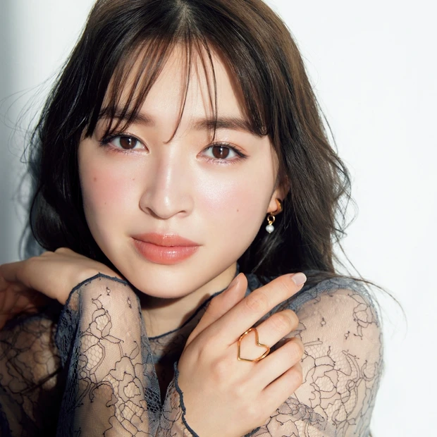 骨格ウェーブタイプにぴったり！ 盛るほどに華やぐピンクメイクをレクチャー