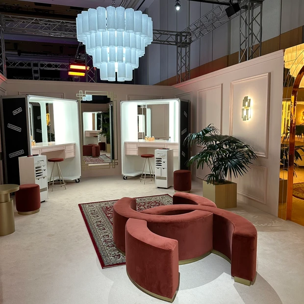 「ルージュ アリュール ヴェルヴェット ニュイ ブランシュ/眠らない夜」07:00 ザ グランド アリュール ホテル②