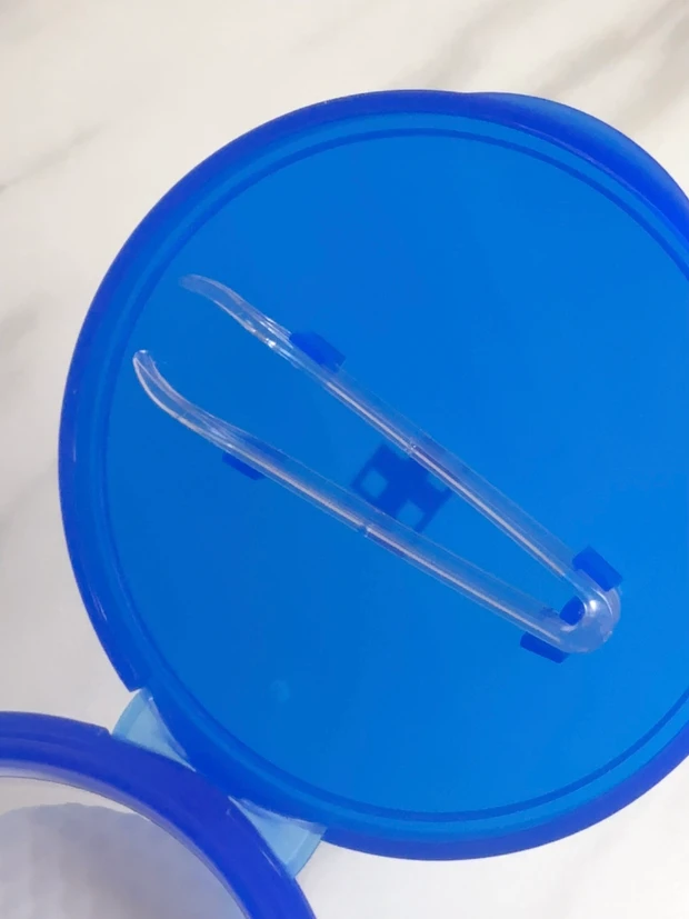 medicube／ゼロ毛穴パッド 2.0　付属のピンセット