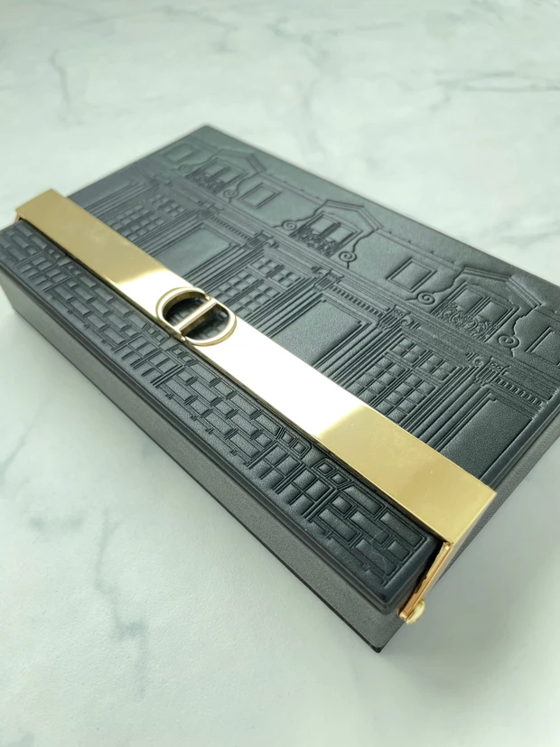 『２０２１Diorクリスマスコフレ♡』数量限定♡エクラン クチュール マルチユース パレット♡パレットメイクあり♡

_2_1