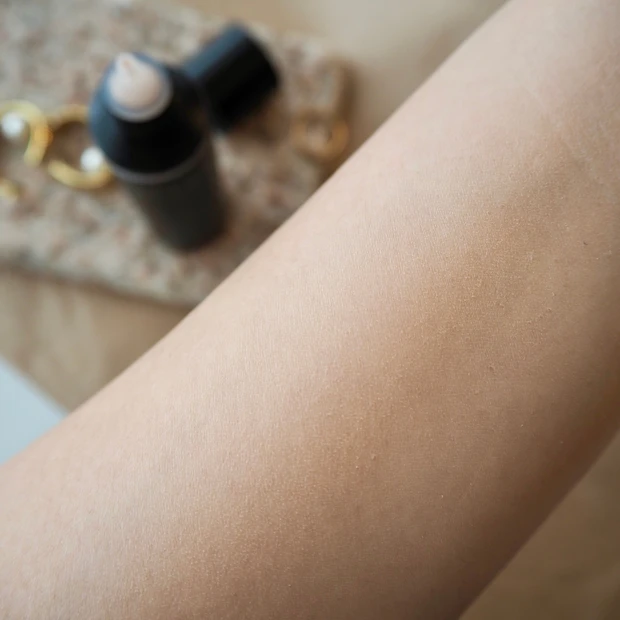 【2021.02.05本日発売】KANEBO新作ファンデーション［メルティフィールウェア］は美しい素肌のような自分色の光が巡るファンデーション！_9