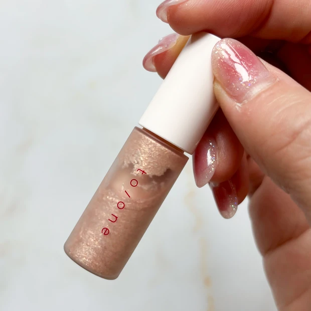 to/one アイシャドウ イエベ