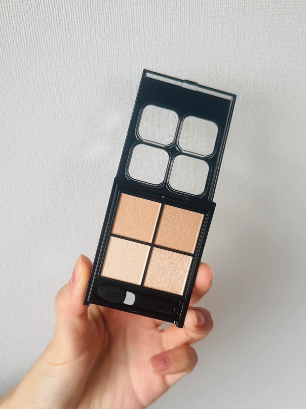 KATEのポッピングシルエットシャドウ BE-1 シナモンポップ