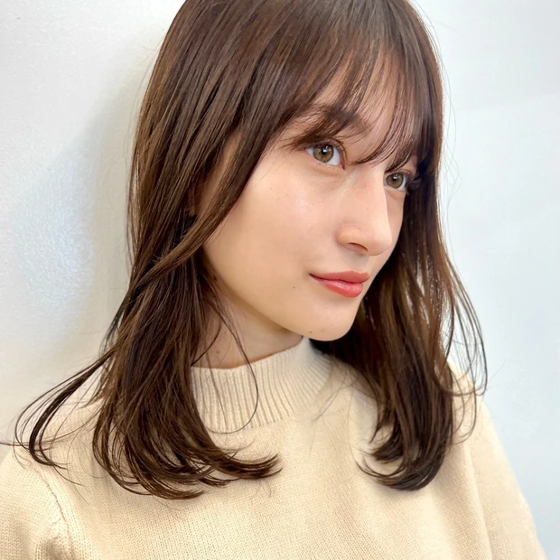ミディアム ヘア 髪型 ヘアスタイル 前髪あり ヘアカラー