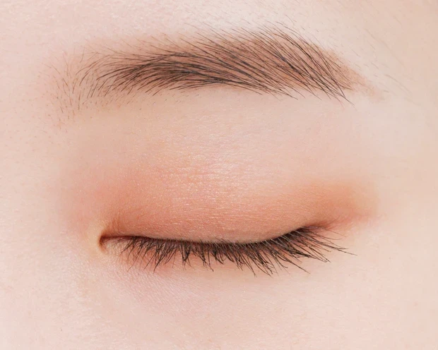 【初心者さん向け】アイシャドウの塗り方特集!基本から応用までプロの解説付きでご紹介_51_2