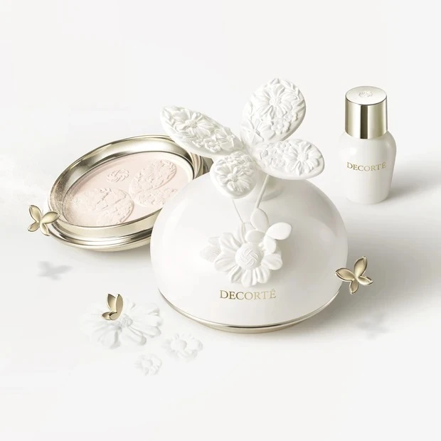  コスメデコルテのベースメイクコフレ マルセル ワンダース コレクション コスメデコルテ フェイスパウダー XV