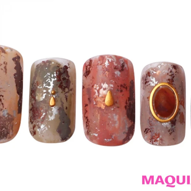 くすみカラーのニュアンスアートは、「マット」ネイルでもっとおしゃれに！