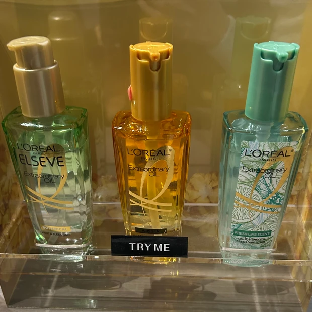 エクストラオーディナリーオイル パッケージ