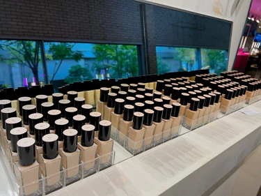 「AMORE聖水」HERAファンデ作りコーナー