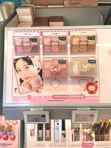 韓国オリーブヤングで撮影