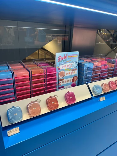 フィー 名古屋 フィーアジト名古屋 fwee