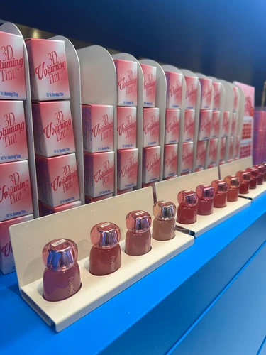 フィーアジト名古屋 fwee フィー 名古屋