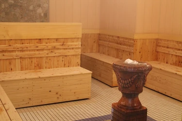 【医師監修】女性のための「サウナの効能と正しい入り方」。女性のほうがサウナで“ととのい”やすいってホント!?_13_5