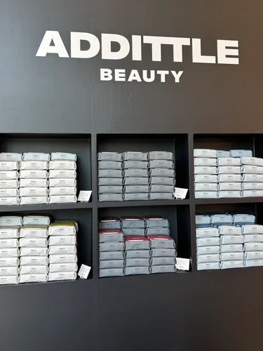 ADDITTLE BEAUTY（アディトル ビューティー）アットコスメ東京　アットコスメトーキョー　POPUP タキマキ　滝沢眞規子  