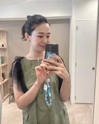 ミディアムボブ　セルフアレンジ　オールバック　お団子