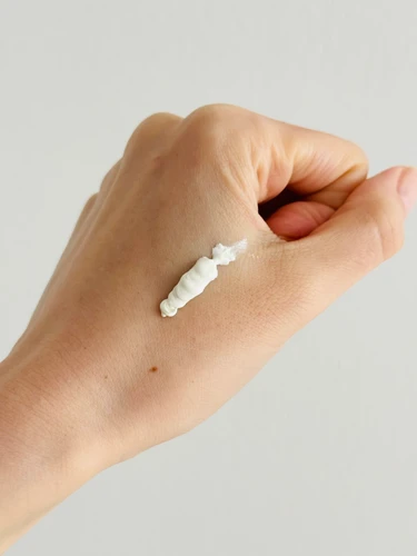 オバジC デイセラムUVのテクスチャー