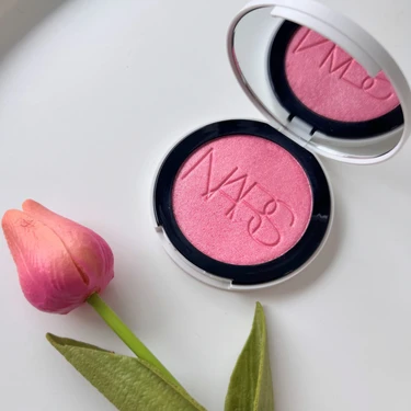 【NARS】 ブルベ夏におすすめハイライトチーク|LUCKY LOVE04859をレビュー_2_4