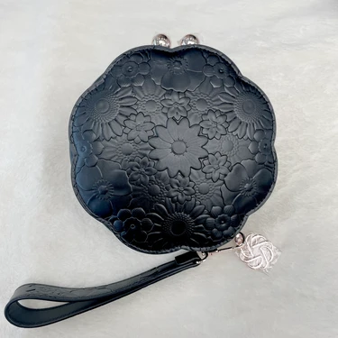 コスメデコルテ　2025 クリスマスコフレ　エターナルブルームコレクション　イエベ春　レビュー