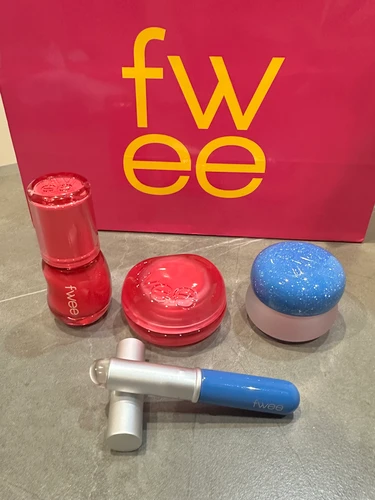 【フィーアジト名古屋】fwee ブルベ夏 フィー 名古屋