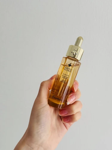 ゲランのアベイユロイヤルウォータリーオイル