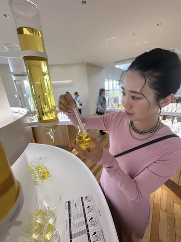 SHIRO みんなの工場 北海道 香水作り 予約