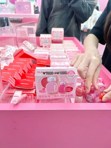 オリーブヤング限定セット(なぜここに)