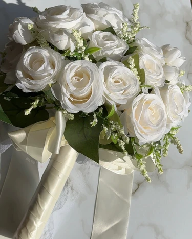 結婚 結婚式 前撮り フォトウェディング 準備 SHEIN おすすめ 小物 ドレス タキシード ブーケ