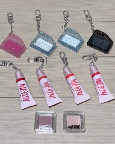 MERZY daiso ダイソー コスメ 化粧品 リップ チーク アイシャドウ キーリング コスメ プチプラ 韓国 korea