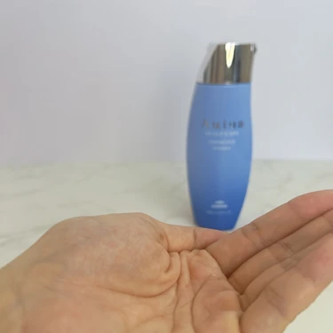 38歳から始める“本気の地肌エイジングケア”。Aujua〈オージュア〉グロウシブラインでアラフォーの薄毛・白髪・ボリューム悩みをトータルケア
_3_3