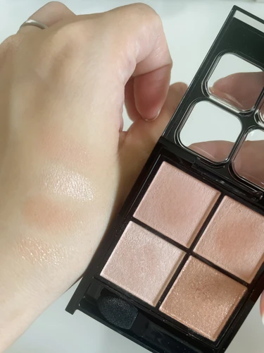 ケイトポッピングシルエットシャドウ　アプリコットポップ