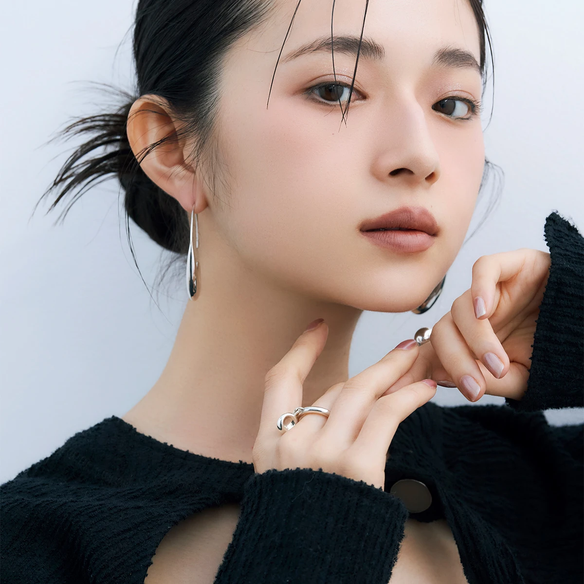 【乙女座の2025年開運メイク】エキゾチックな囲み目が仕事運アップのカギに