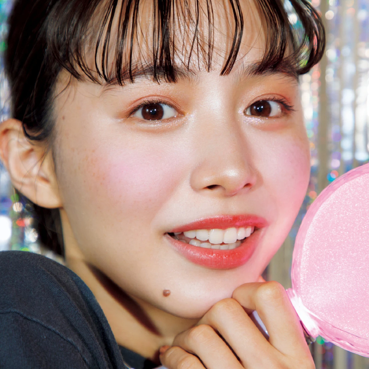 推しに見つけてもらいたい！ ライブに行く日はツヤ度MAXの赤リップで存在感をアピール