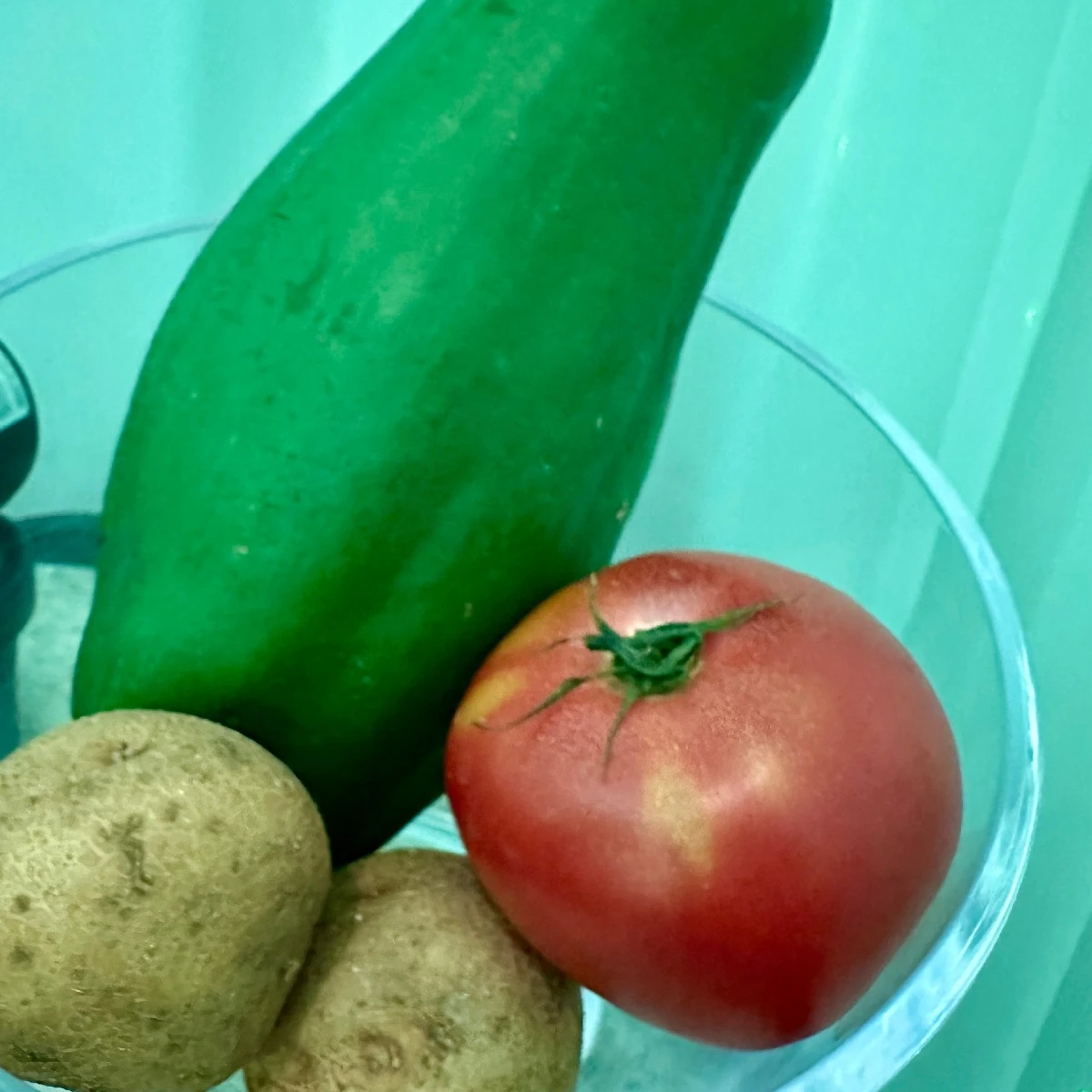 食べずに肌に塗る贅沢♡新鮮な野菜とフルーツからできたフットマスクで爽快に！